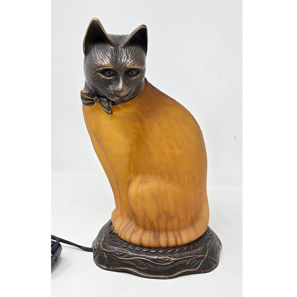 Vtg Andrea Sadek Tin Chi Cat Tiffany style accent night lamp light 1996